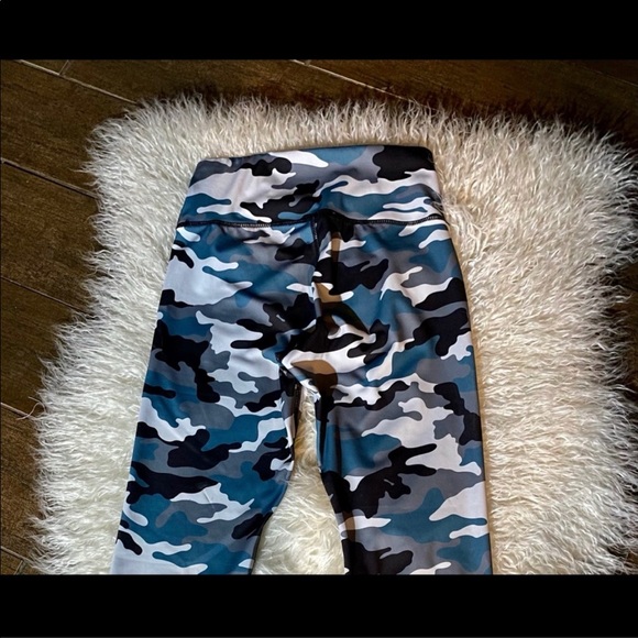 NWT Leggings,Camouflage, Mid-Waist - Picture 4 of 8